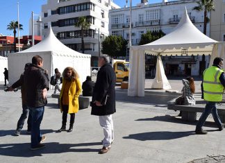 Comienzan los preparativos para transformar la Plaza del Rey en la ‘Plaza del carnaval’