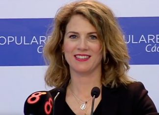 Ana Mestre, Parlamentaria Andaluza PP, denuncia el concurso de ambulancias