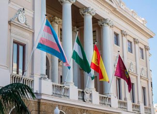 La Bandera Trans será izada en el Ayuntamiento el próximo lunes, con motivo del Día Internacional de la Visibilidad Trans