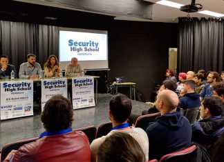 La delegada de Educación inaugura las I Jornadas de Seguridad Informática en el IES Rafael Alberti de Cádiz