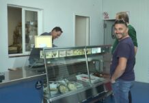 El alcalde de Chiclana visita las instalaciones de Grimaldi Cetarea y Mariscos