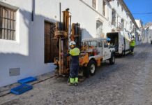 Continúa la campaña de sondeos geotécnicos en varios puntos del casco urbano de Grazalema