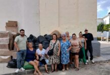 Las asociación polichera “Mirando a tu Alrededor” recoge ayuda para los afectados por el terremoto de Colombia