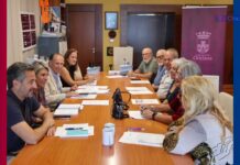 El Gobierno aborda con la junta directiva de la Federación de AAVV Chiclana Norte asuntos de interés vecinal